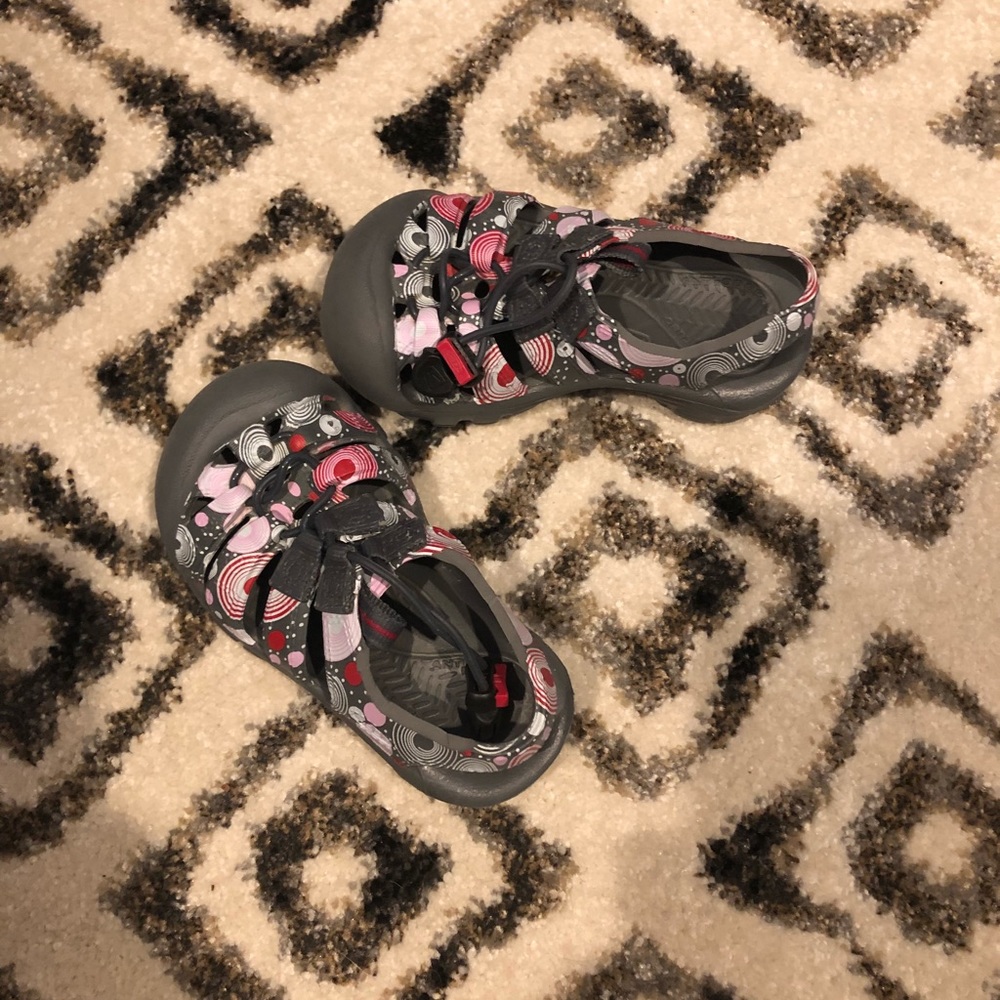 Girls Keen water sandals - Picture 1 of 3